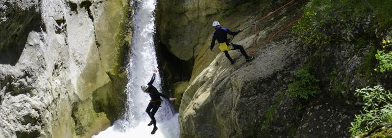 Canyoning Dans Les Alpes Maritimes Dans La Clue De Saint Auban Buena 